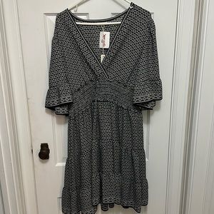 Max Studio brand new dress size xl black and white